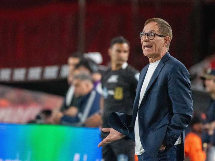 Ariel Holan dejó de ser el DT de Rosario Central: el campeón de la discutida Liga 2025 no dirigirá al Canalla en la Copa Libertadores