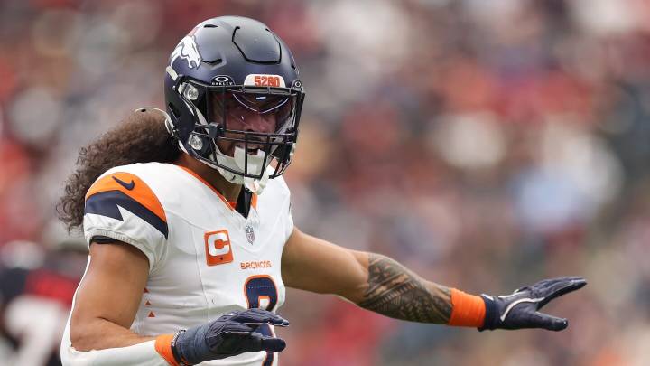 Sunday Night Football: Talanoa Hufanga is active for Broncos