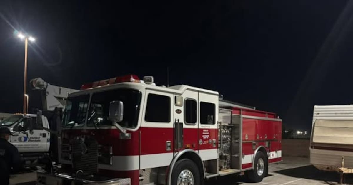 Donan equipo de EEUU a Bomberos de San Felipe