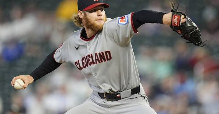 Cardinals continue collecting pitching depth, pluck Zak Kent off waivers from Guardians