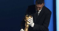 Sorteo del Mundial 2026 EN VIVO: Scaloni entró con la Copa del Mundo