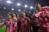 MLS Cup final – Muller vs Messi... and Suarez? Plus: Ceferin may miss World Cup draw