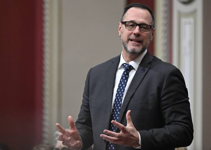 Opening debate on Quebec constitution reveals opposing positions