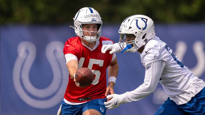 Colts’ Riley Leonard dealing with knee injury after stepping in for Daniel Jones