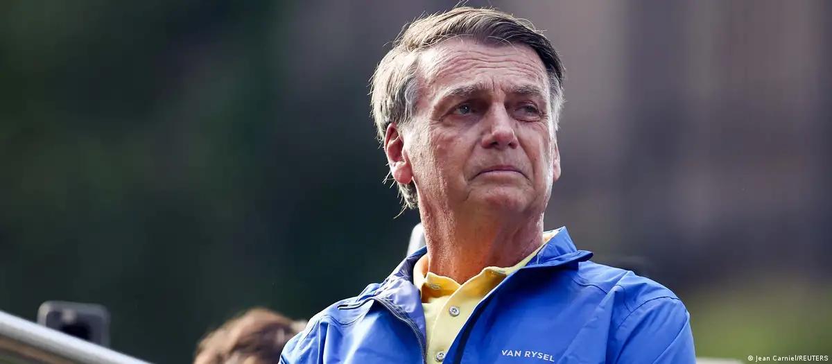 Bolsonaro deberá permanecer en régimen cerrado al menos hasta 2033, según proyección judicial