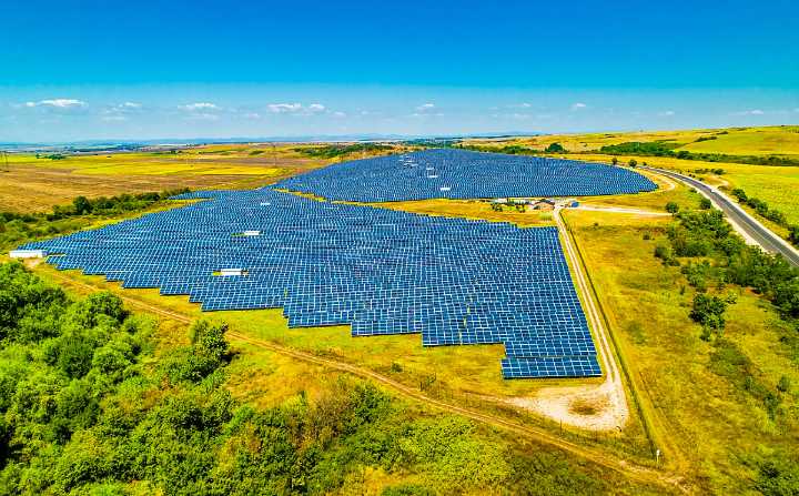 India’s solar PLI scheme spurs strong manufacturing growth but faces major structural challenges: IEEFA report