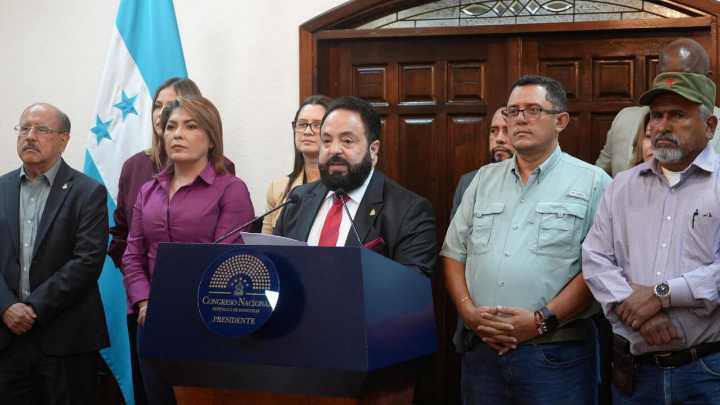 Crisis electoral en Honduras: Congreso afirma que «no validará» las elecciones; Nasralla se proclama vencedor
