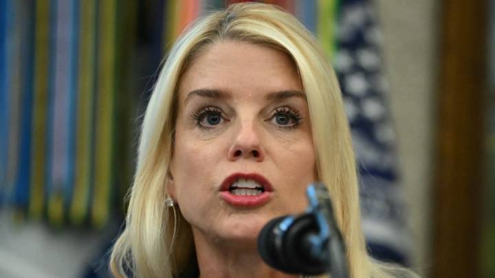 El DOJ demanda a seis estados demócratas por no facilitar el censo electoral