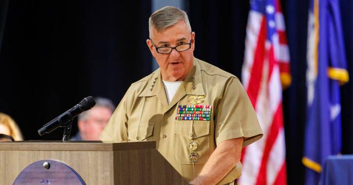 Citadel president announces retirement from school