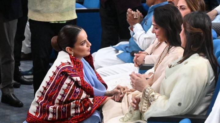 Kangana Ranaut Gets Emotional At Dharmendra's Prayer Meet: 'He Came From Small Village Just Like Me'