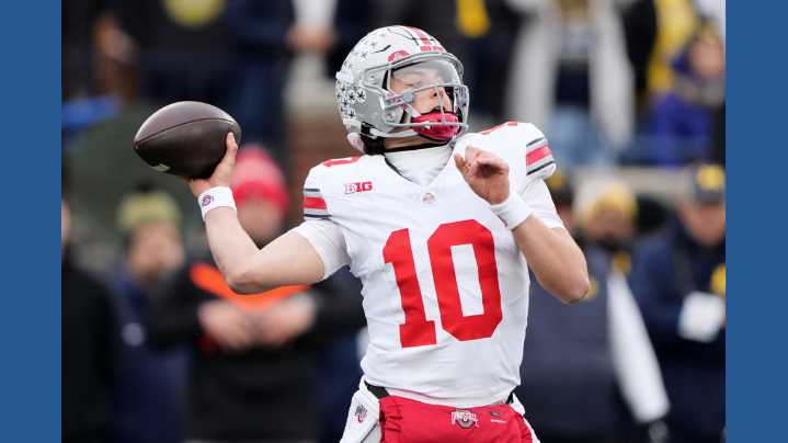 Sayin, Mendoza chase Big Ten title and Heisman Trophy when No. 1 Ohio St faces No. 2 Indiana
