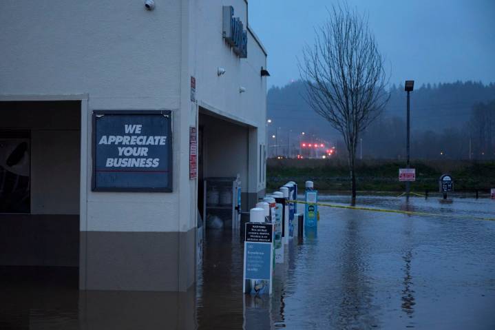 Washington en emergencia: lluvias históricas provocan inundaciones, deslizamientos de tierra y evacuaciones