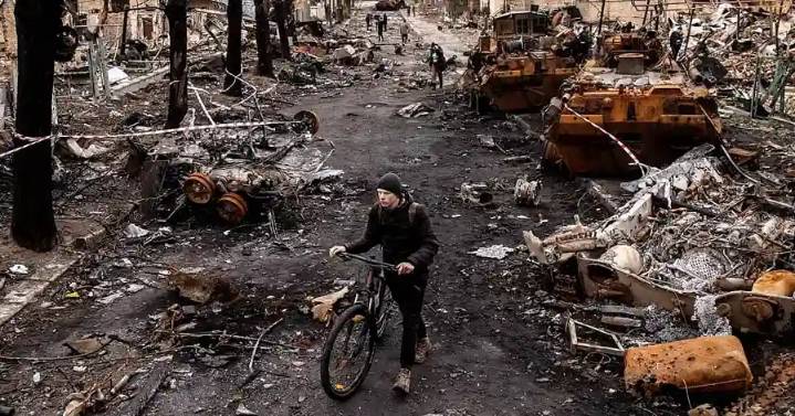 Nuevos ataques en Europa del Este: la guerra entre Ucrania y Rusia vuelve a golpear a civiles y mantiene la tensión militar en su punto más crítico