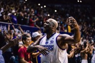 CHARLES MITCHELL SUMARÁ OTRA TEMPORADA CON LOS DORADOS