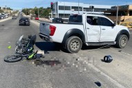 Accidente entre vehículo y motocicleta deja tres lesionados en SJC