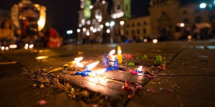 Navidad en Bogotá: planes para celebrar el Día de Velitas en familia y amigos en la ciudad