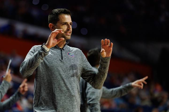 Deadspin | Xaivian Lee helps No. 18 Florida slide past George Washington