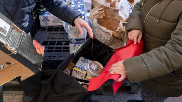 El 1% de los murcianos en el umbral de pobreza recibe la renta básica de inserción