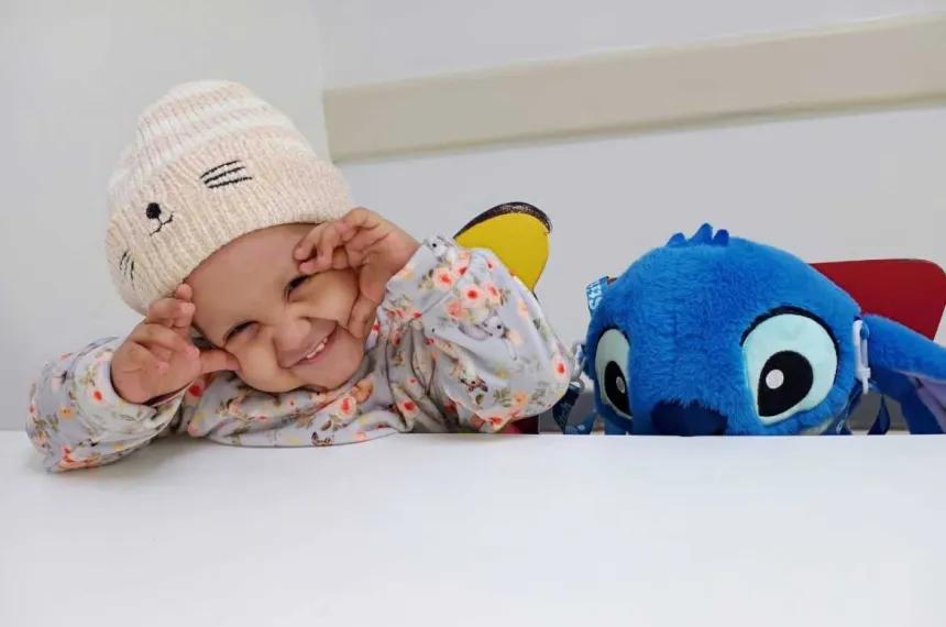 Ámbar Suárez recibió el trasplante de timo único en Londres