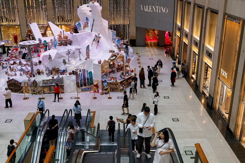Hong Kong Oct retail sales rise 6.9%, sees support from visitor growth