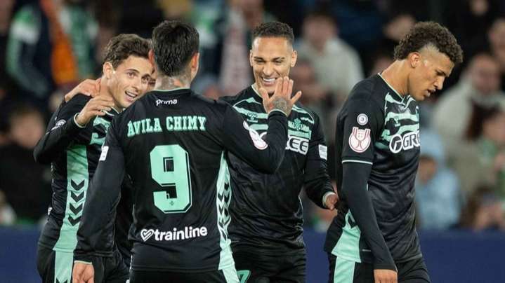 Pellegrini busca romper la racha de 17 años sin ganar al Barcelona en casa