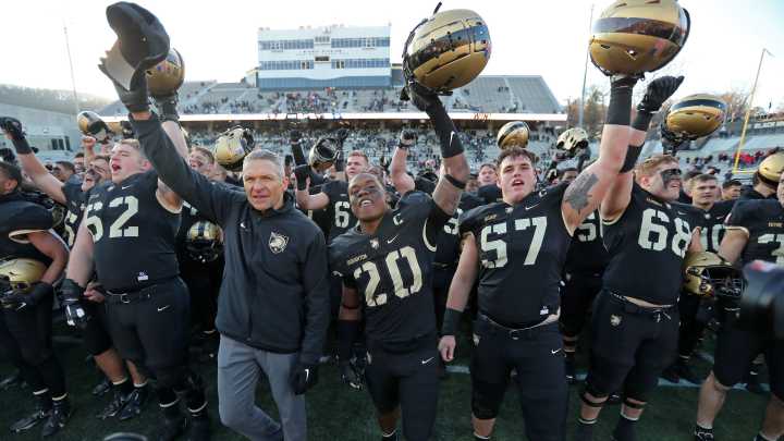 When is Army vs. Connecticut bowl game? Fenway Bowl schedule