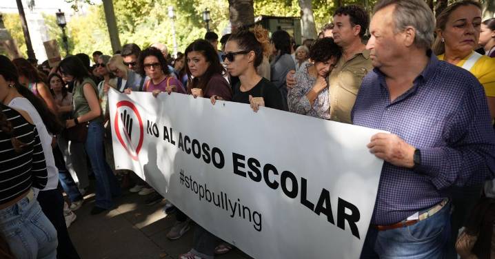 Tres centros educativos de Ourense premiados por su labor contra el acoso escolar