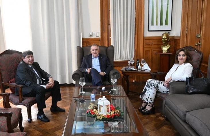 Jaldo recibió al vicepresidente Primero de la Legislatura, Aldo Salomón y a la intendenta, Graciela Gutiérrez
