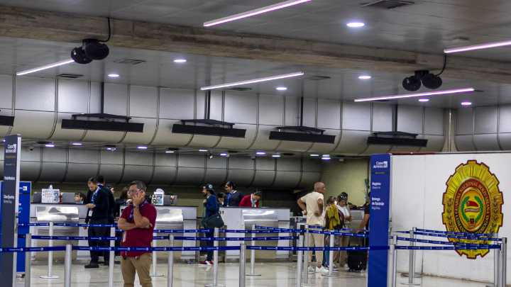 Noruega y Suiza desaconsejan a sus ciudadanos viajar a Venezuela ante el deterioro de la seguridad y las crecientes tensiones con Estados Unidos