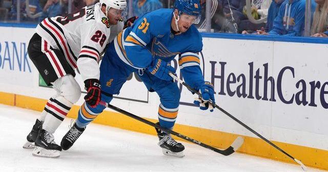NHL roundup: Blues beat Blackhawks 3-2 as Mailloux, Luff score first goals