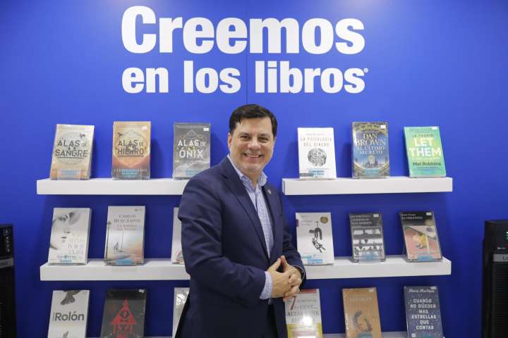 Planeta asegura que la crisis política en EE.UU. ha frenado la venta de libros en español