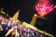 Román Cepeda enciende Villamagia ante más de 40 mil personas en la Plaza Mayor de Torreón