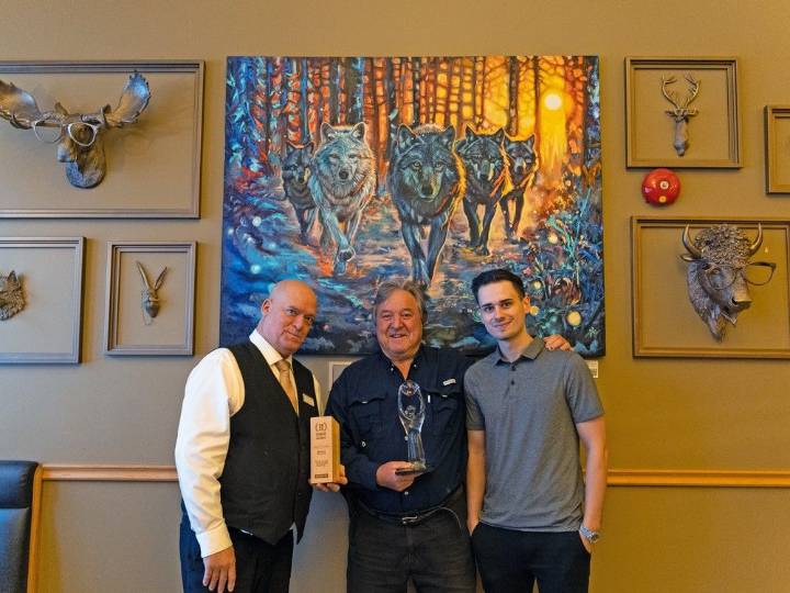 Timmins hotelier celebrates awards for ‘Sleeping with the Wolves’