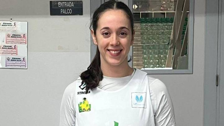 El Al-Qázeres juega contra el líder en el debut de Laura Salmerón