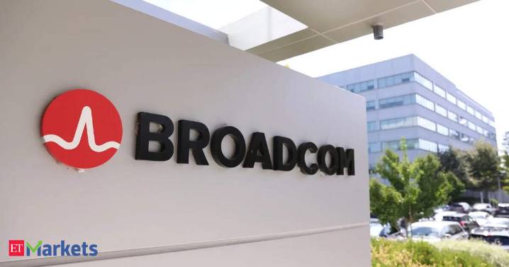 AI bellwether Broadcom shares fall 5% a day after results