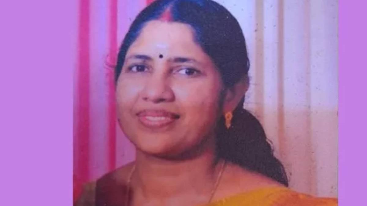 Kerala woman dies after saree caught in printing machine causes deadly fall