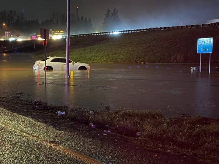 Western Washington faces 'catastrophic' flooding as two atmospheric rivers dump heavy rain
