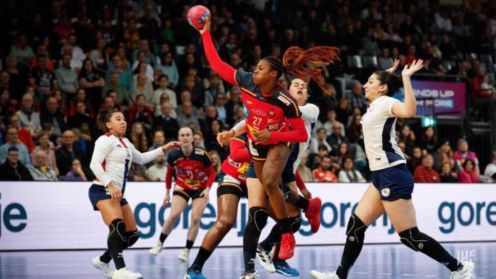 La España de Danila So Delgado avanza a la segunda ronda del Mundial