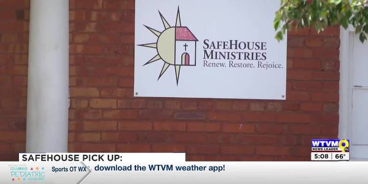 SafeHouse Ministries opens doors as temperatures plunge