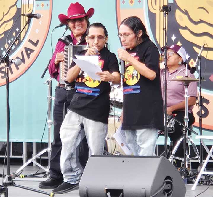 Chandler food festival attendees indulge, endure rain