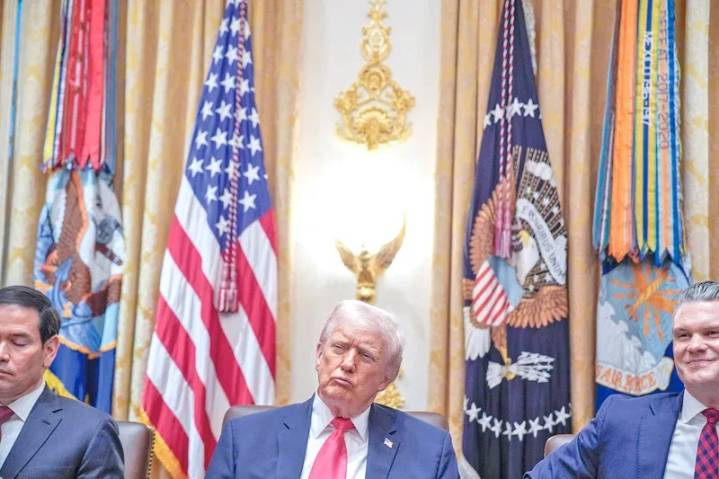 Trump advierte posibles acciones contra países vinculados al tráfico de drogas hacia EE.UU.