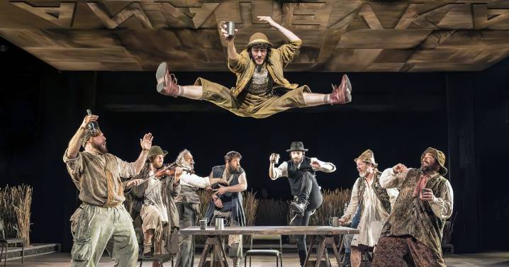 I saw Fiddler on the Roof at Alexandra Theatre