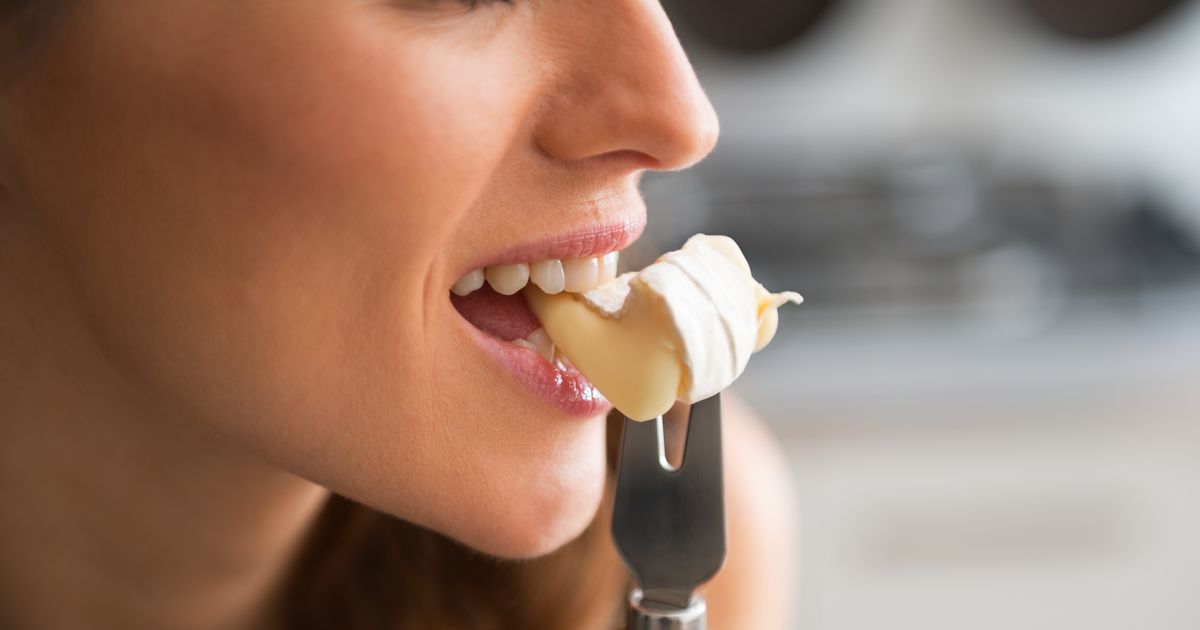 'I'm a dentist - eat this Christmas treat after dessert to protect your teeth'