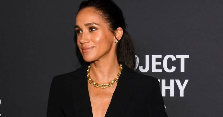 Meghan Markle makes contact with estranged father Thomas after leg amputation