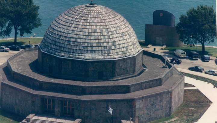 Adler Planetarium workers vote to unionize