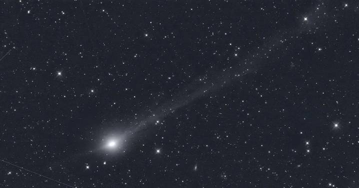 'Alien spaceship' 3I/ATLAS has 'two jets' unlike most comets and 'needs explaining'