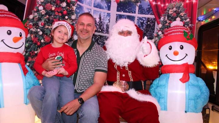 Santa Claus llegó al parque Independence Hills en Laredo con el evento navideño 'Jingle All The Way'