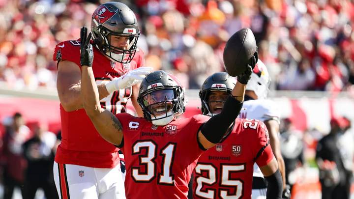 NFL Fantasy 2025 Start 'Em, Sit 'Em: Defenses for Week 14