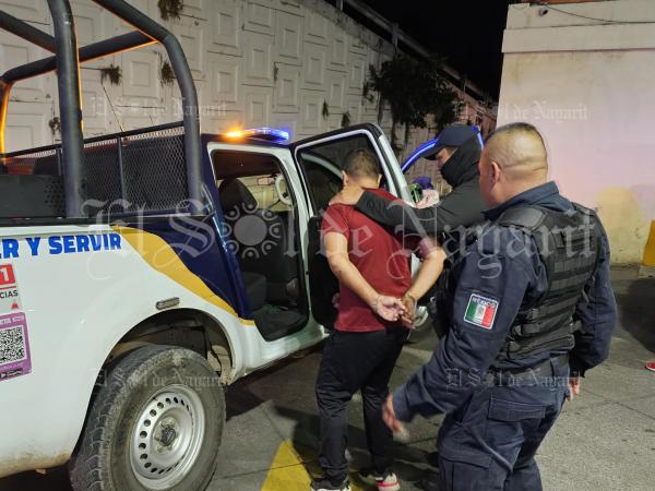 Detienen a sujeto tras acosar y perseguir a una mujer en Tepic