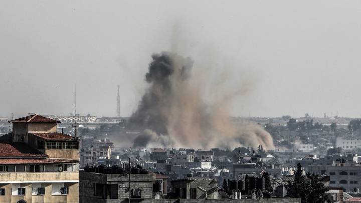 Israel confirma la muerte de un alto mando de Hamás en un ataque que causa al menos 5 muertos